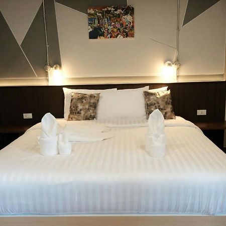 Room2U Hat Yai Dış mekan fotoğraf